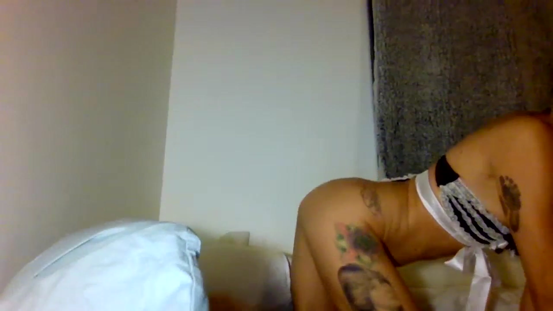 Gallery image thumbnail from Islandmilf's myfreecams stream on, 08/28/2023, 11:05 image 2 of 20