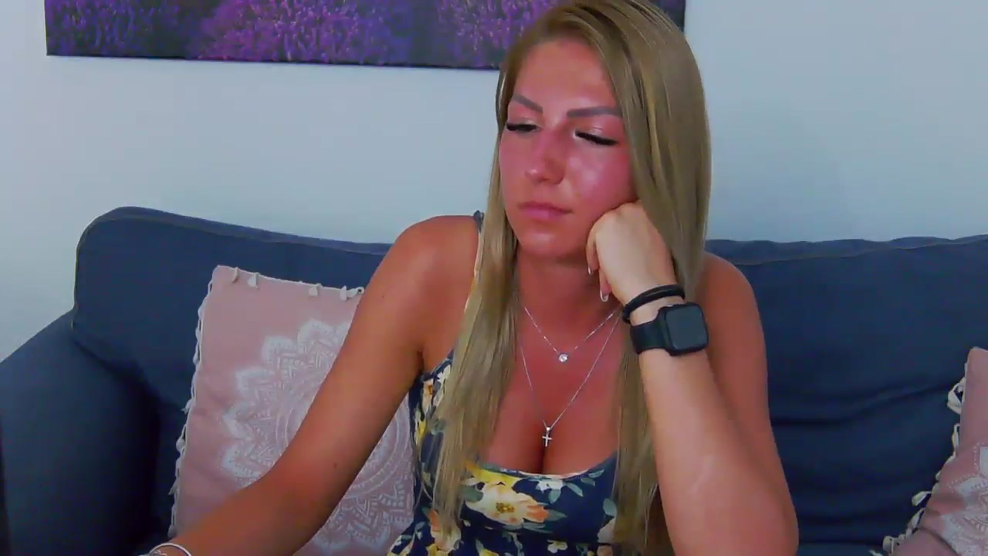 Gallery image thumbnail from IssaBelleee's myfreecams stream on, 07/29/2024, 17:12 image 5 of 20