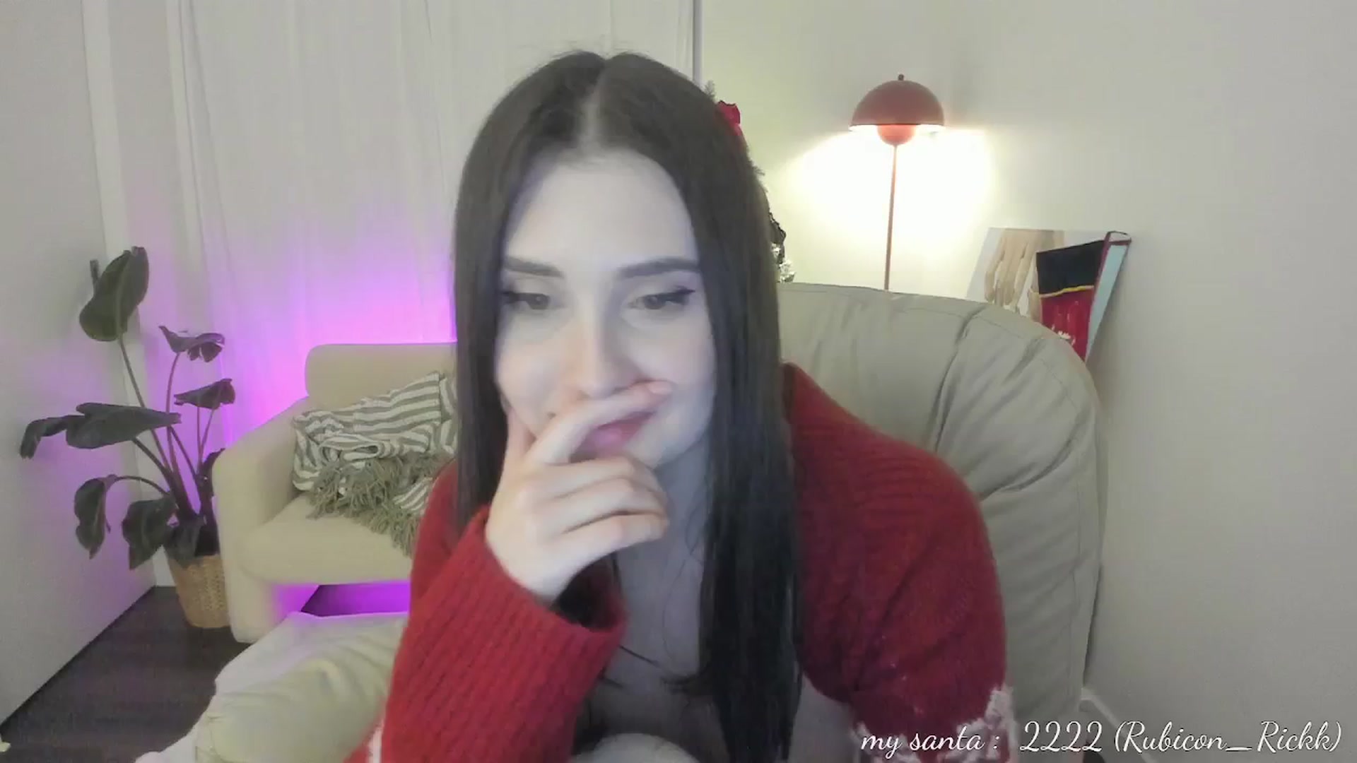 Gallery image thumbnail from IssaXmas's myfreecams stream on, 12/19/2025, 04:54 image 14 of 20