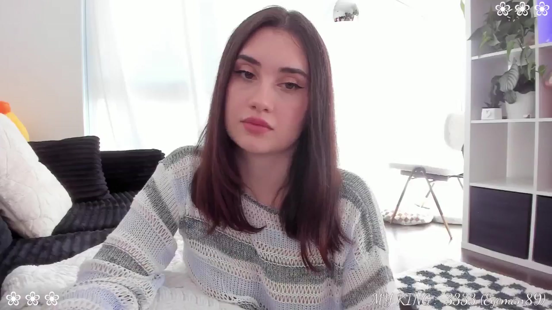 Gallery image thumbnail from Issa_'s myfreecams stream on, 07/18/2025, 24:03 image 11 of 20