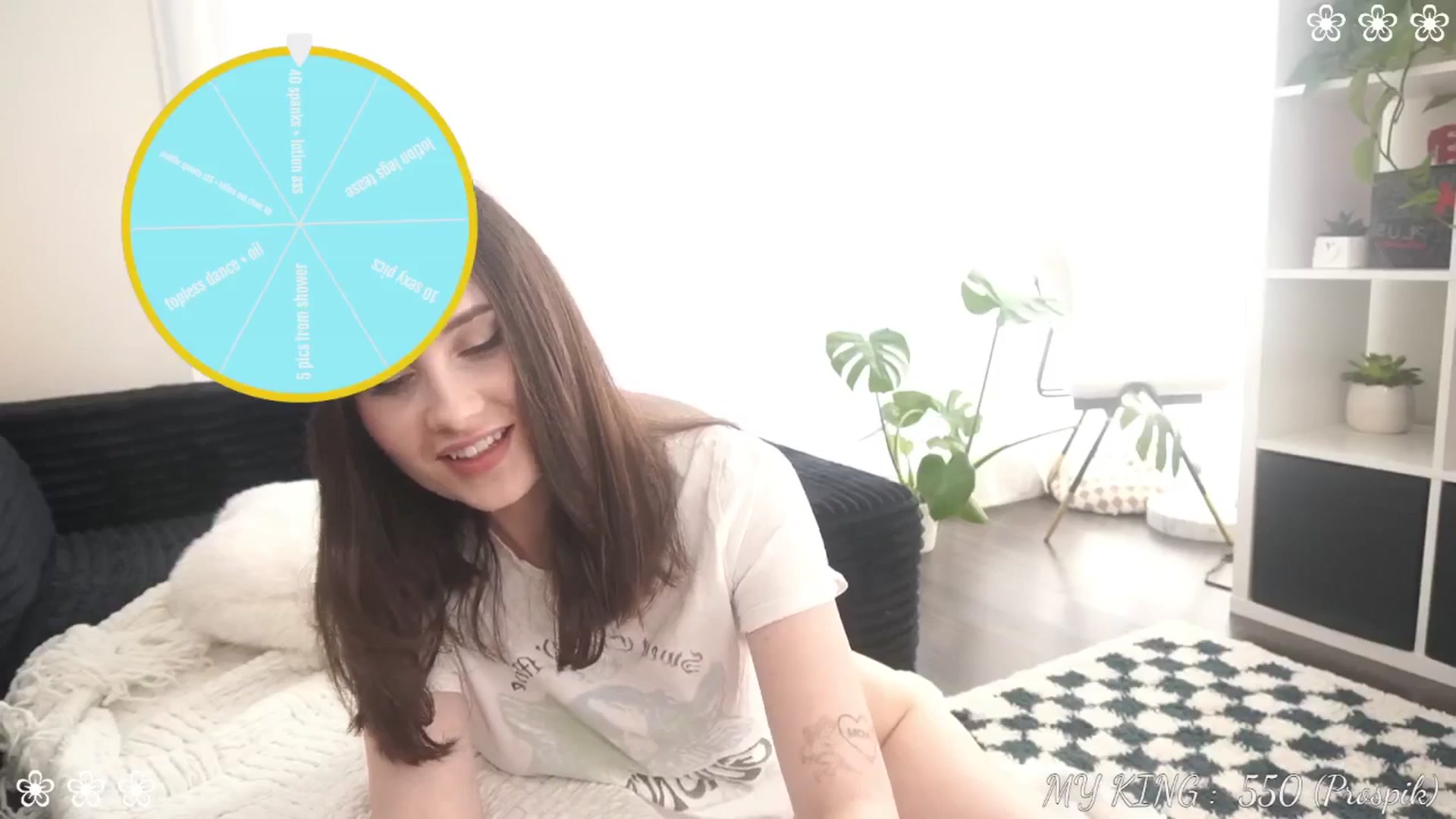 Gallery image thumbnail from Issa_'s myfreecams stream on, 08/17/2025, 24:03 image 18 of 20
