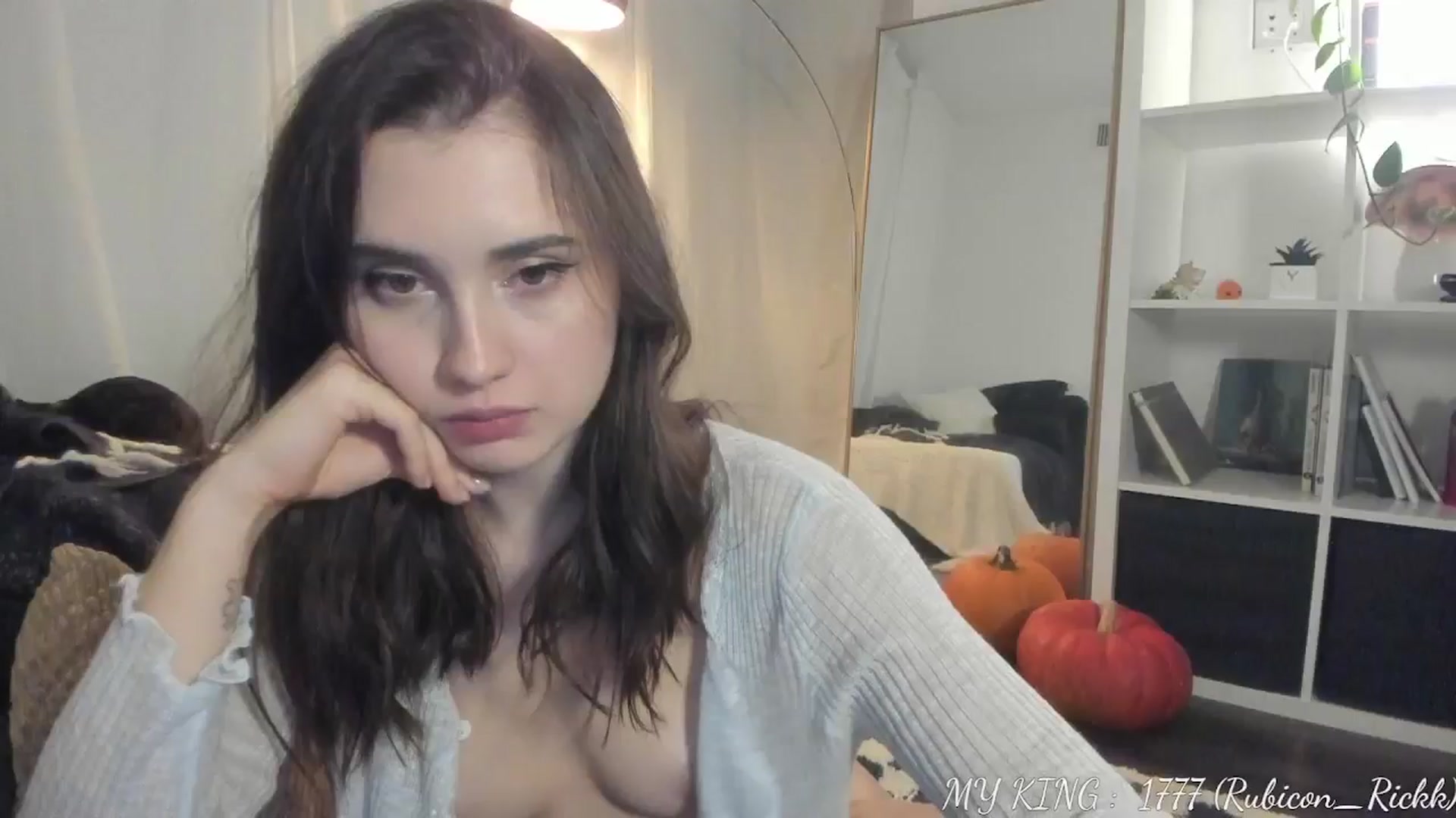 Gallery image thumbnail from Issa_'s myfreecams stream on, 10/05/2025, 02:21 image 18 of 20