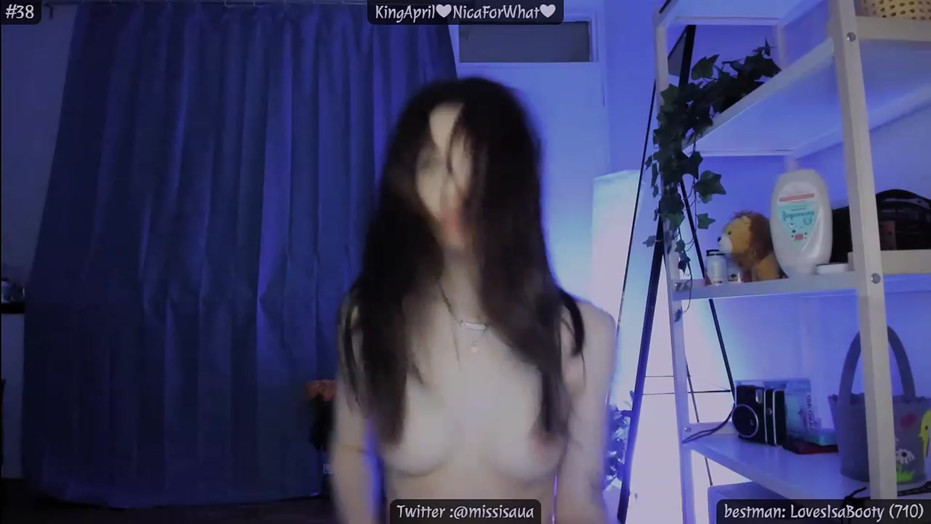 Gallery image thumbnail from Issa_7's myfreecams stream on, 04/12/2023, 01:08 image 9 of 20