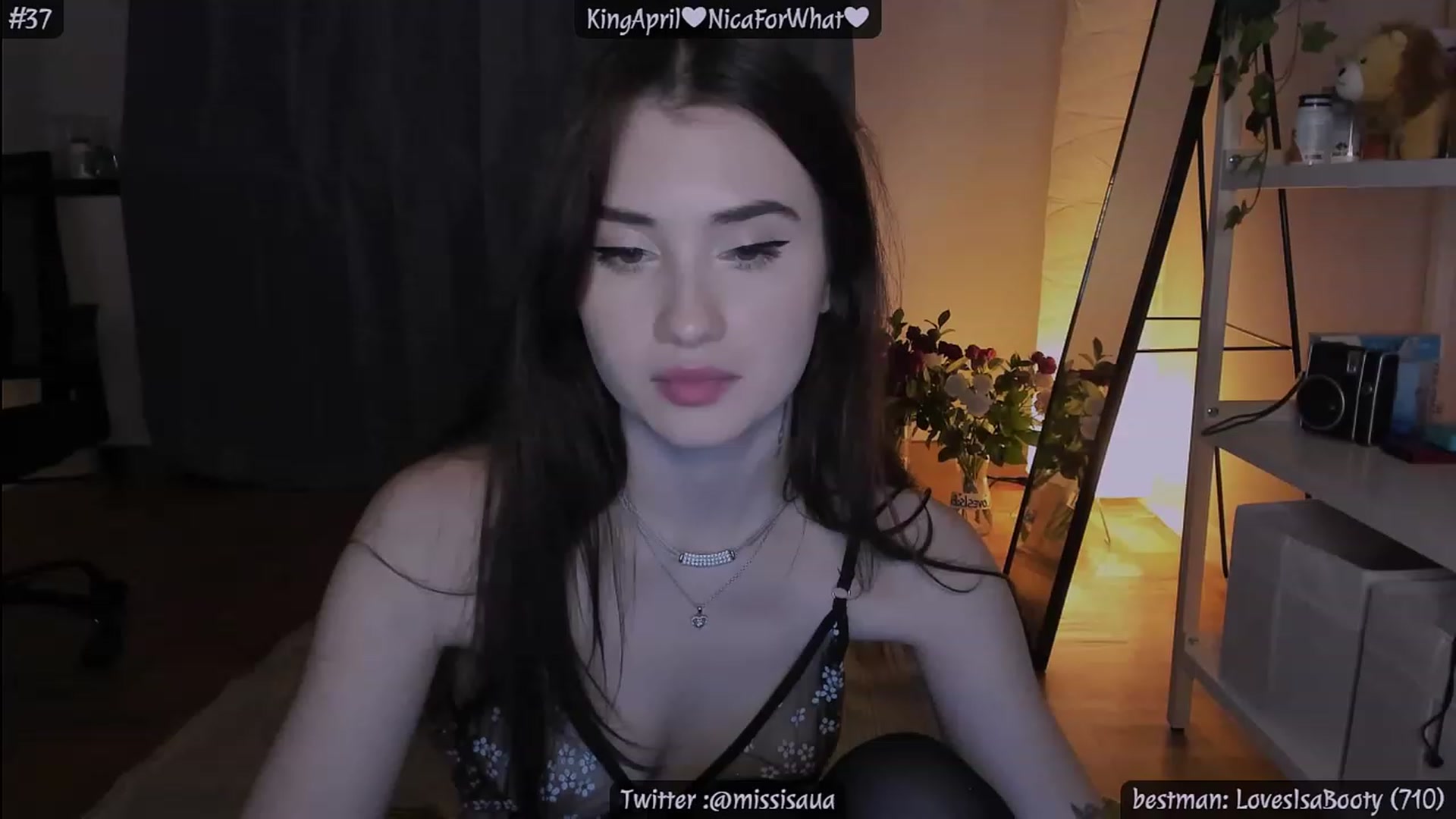 Gallery image thumbnail from Issa_7's myfreecams stream on, 04/12/2023, 02:52 image 14 of 20