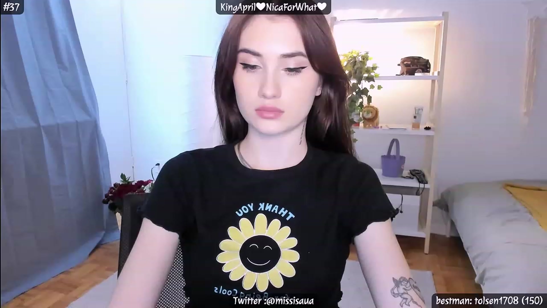Gallery image thumbnail from Issa_7's myfreecams stream on, 04/12/2023, 20:50 image 17 of 20