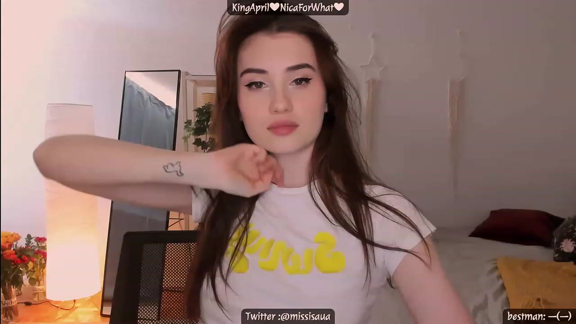 Gallery image thumbnail from Issa_7's myfreecams stream on, 04/15/2023, 20:06 image 3 of 20