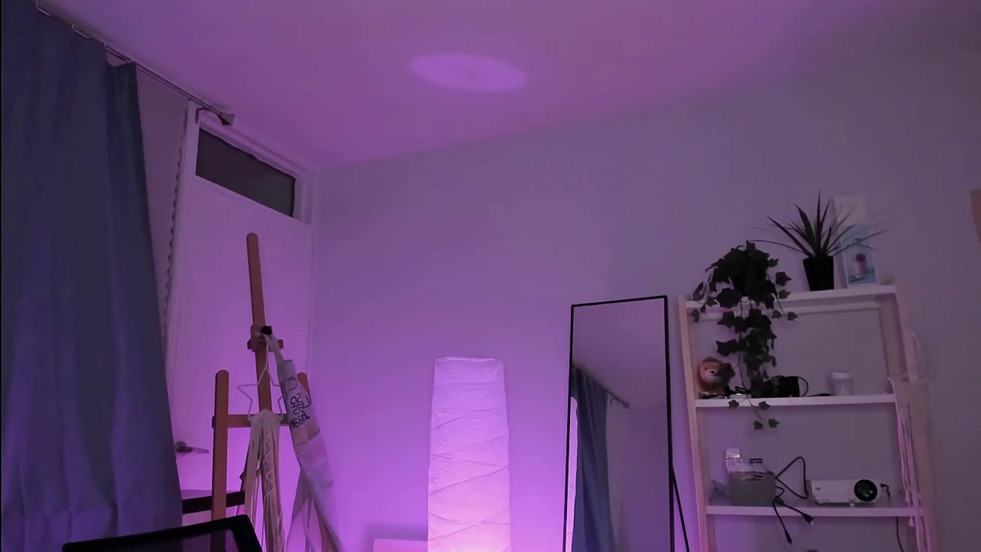 Gallery image thumbnail from Issa_7's myfreecams stream on, 04/30/2023, 02:11 image 5 of 20