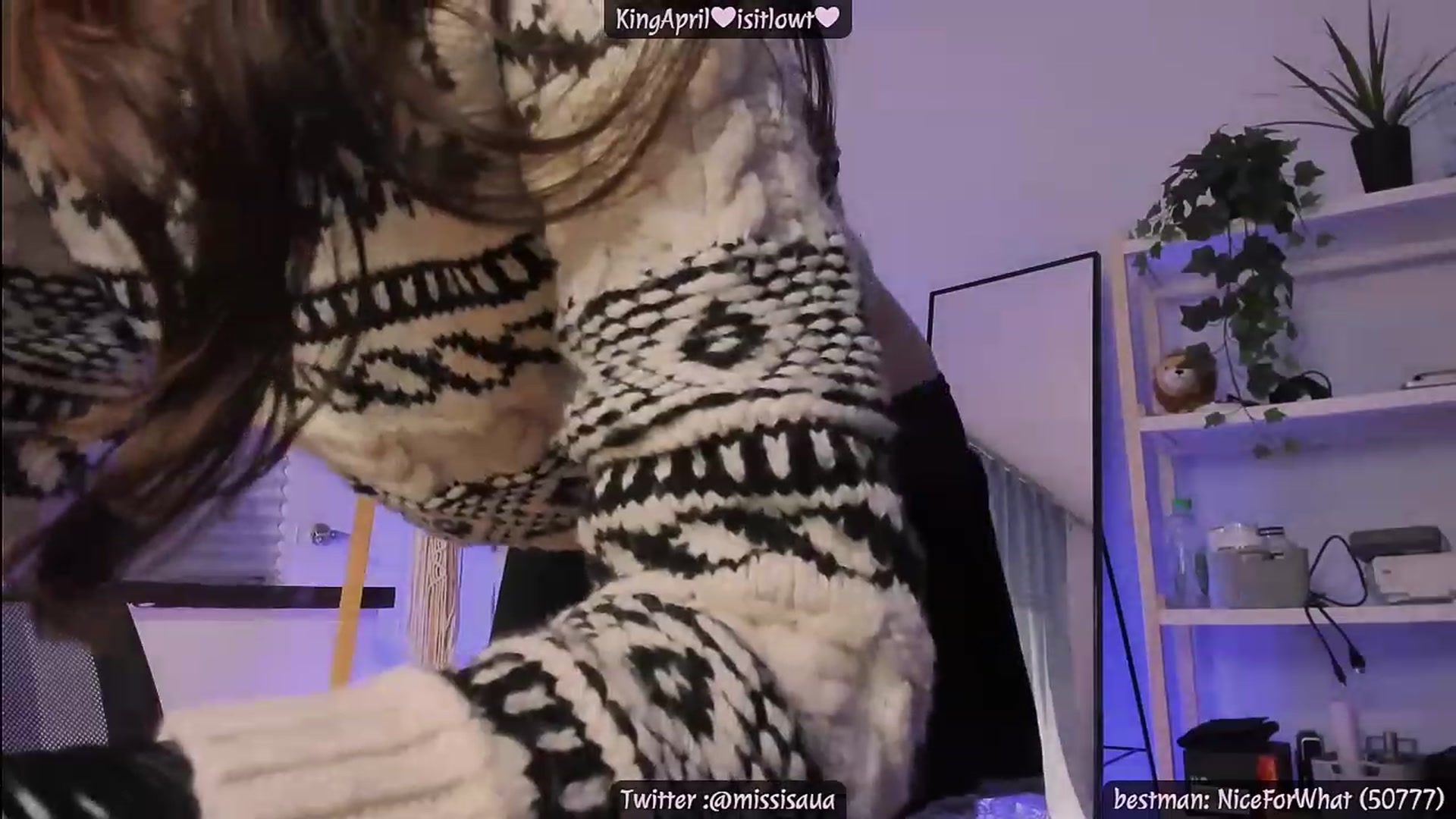 Gallery image thumbnail from Issa_7's myfreecams stream on, 05/01/2023, 07:18 image 11 of 20