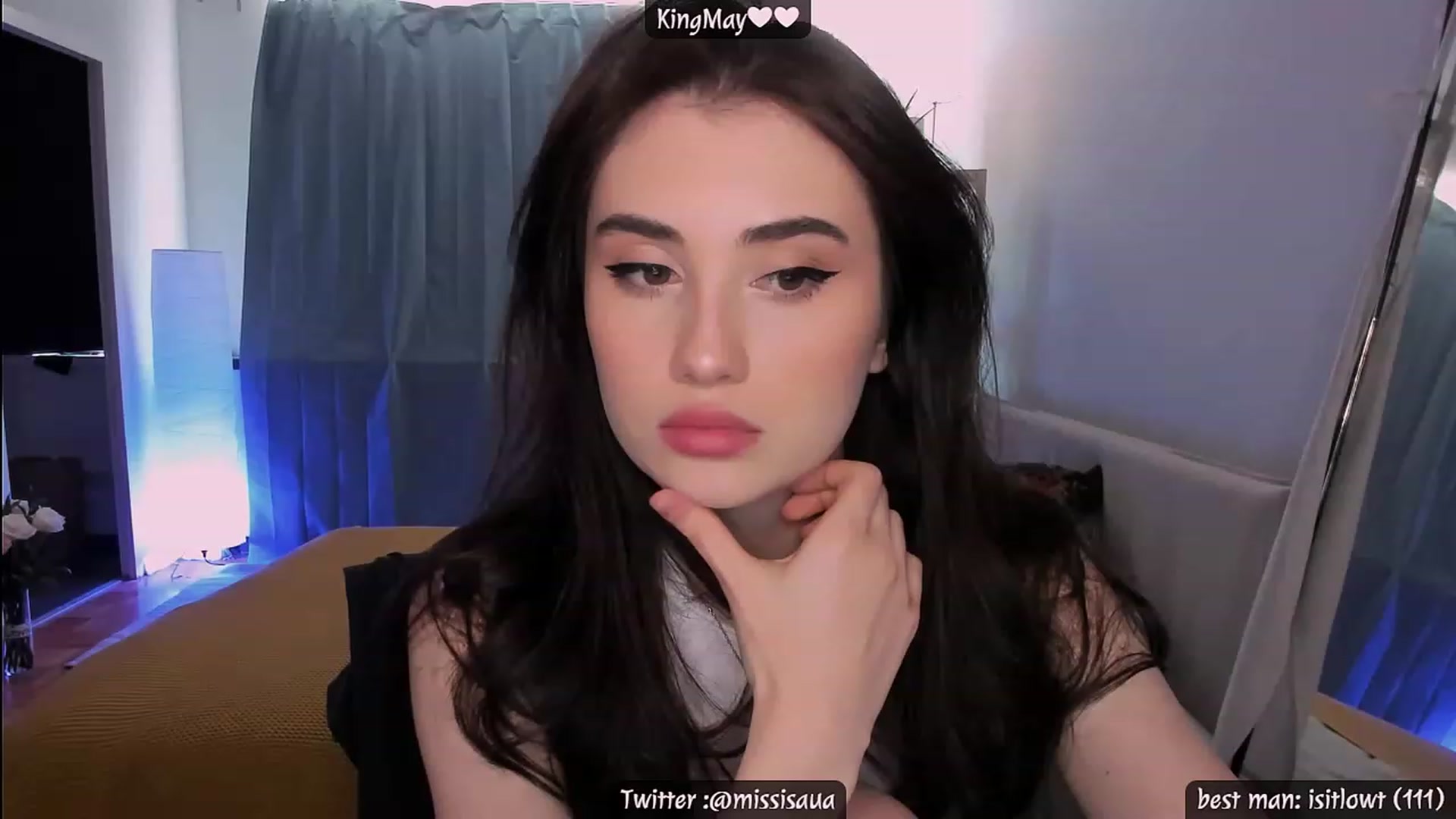 Gallery image thumbnail from Issa_7's myfreecams stream on, 05/05/2023, 18:44 image 2 of 20