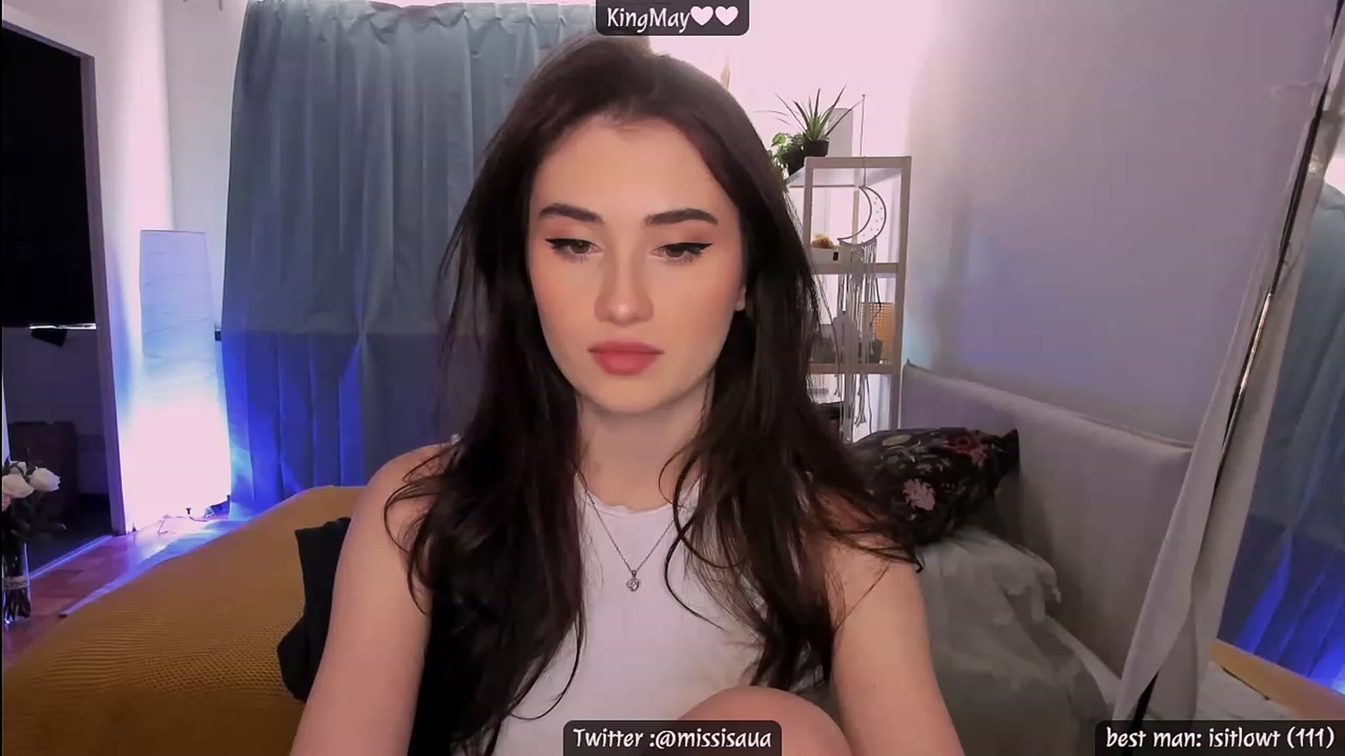 Gallery image thumbnail from Issa_7's myfreecams stream on, 05/05/2023, 18:44 image 13 of 20