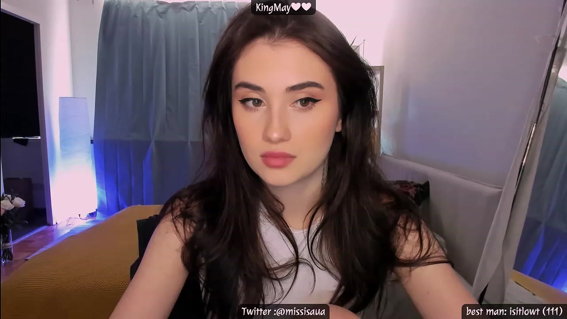 Gallery image thumbnail from Issa_7's myfreecams stream on, 05/05/2023, 18:44 image 3 of 20