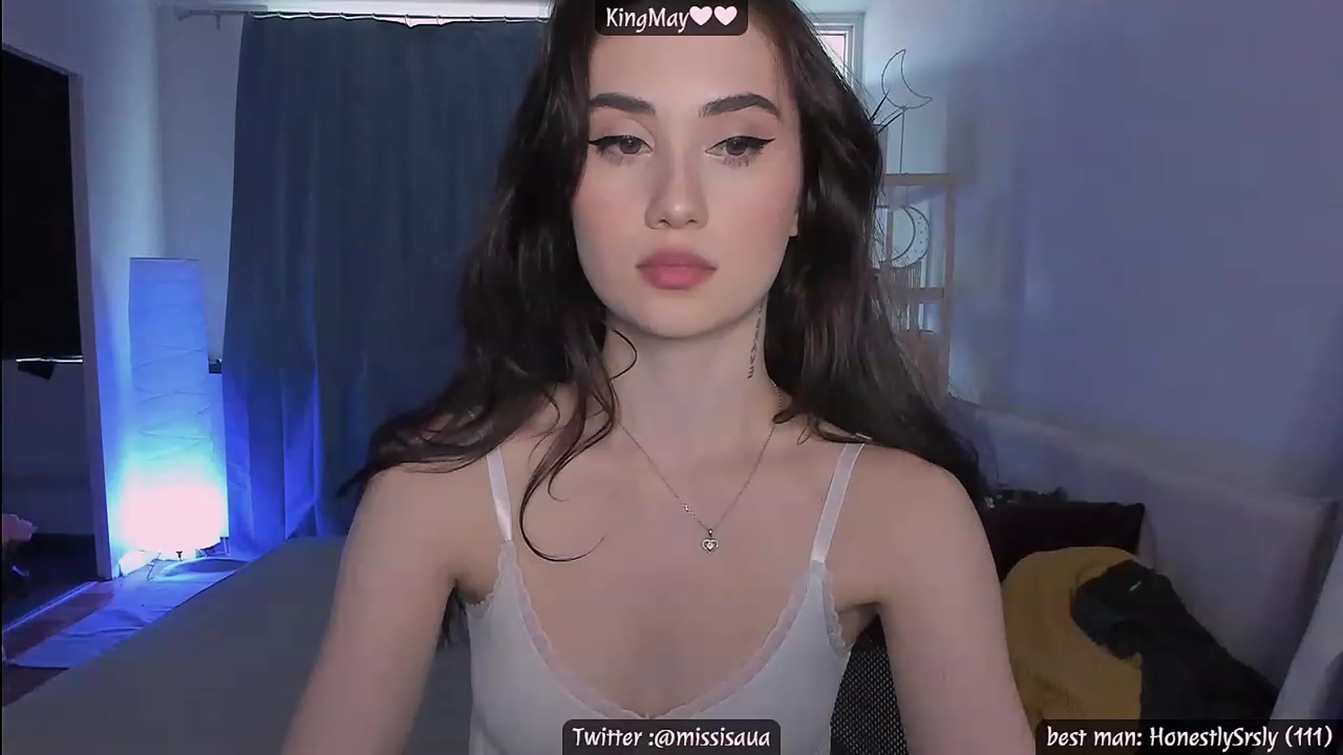 Gallery image thumbnail from Issa_7's myfreecams stream on, 05/07/2023, 24:06 image 14 of 20