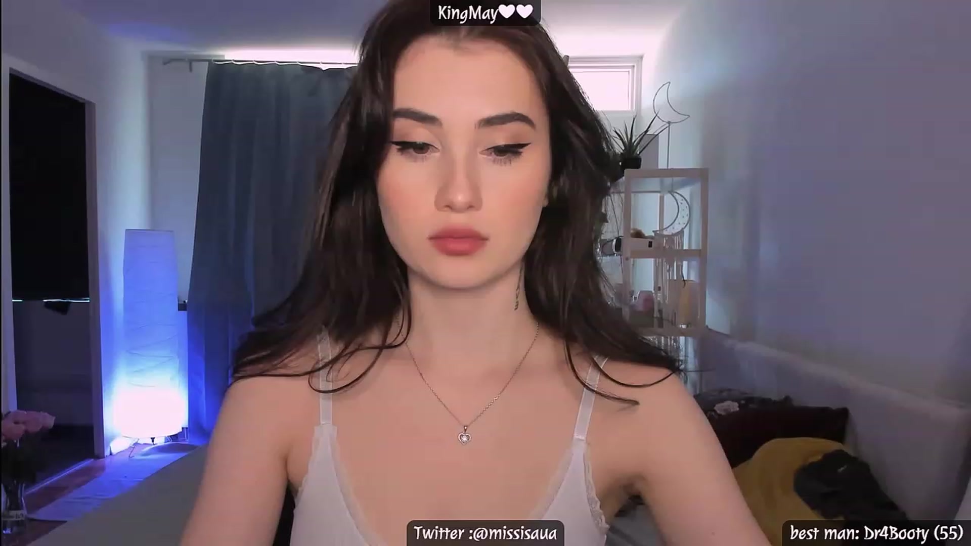 Gallery image thumbnail from Issa_7's myfreecams stream on, 05/07/2023, 24:06 image 1 of 20