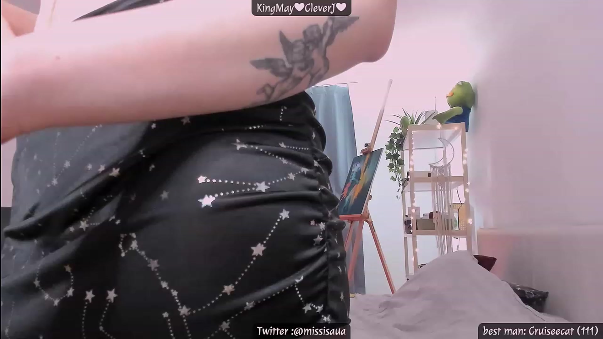 Gallery image thumbnail from Issa_7's myfreecams stream on, 05/09/2023, 22:15 image 4 of 20