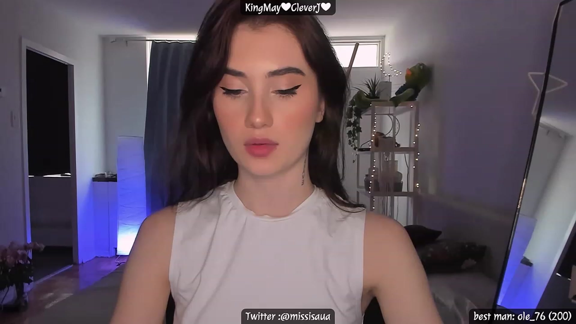 Gallery image thumbnail from Issa_7's myfreecams stream on, 05/12/2023, 20:41 image 13 of 20
