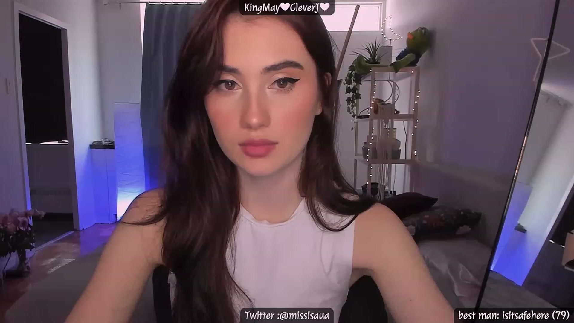 Gallery image thumbnail from Issa_7's myfreecams stream on, 05/12/2023, 20:41 image 4 of 20