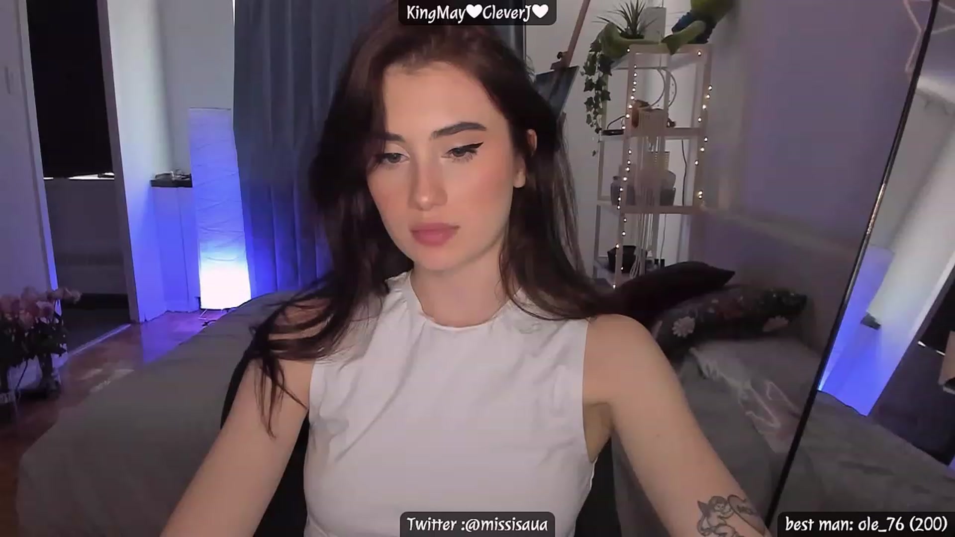 Gallery image thumbnail from Issa_7's myfreecams stream on, 05/12/2023, 22:33 image 6 of 20