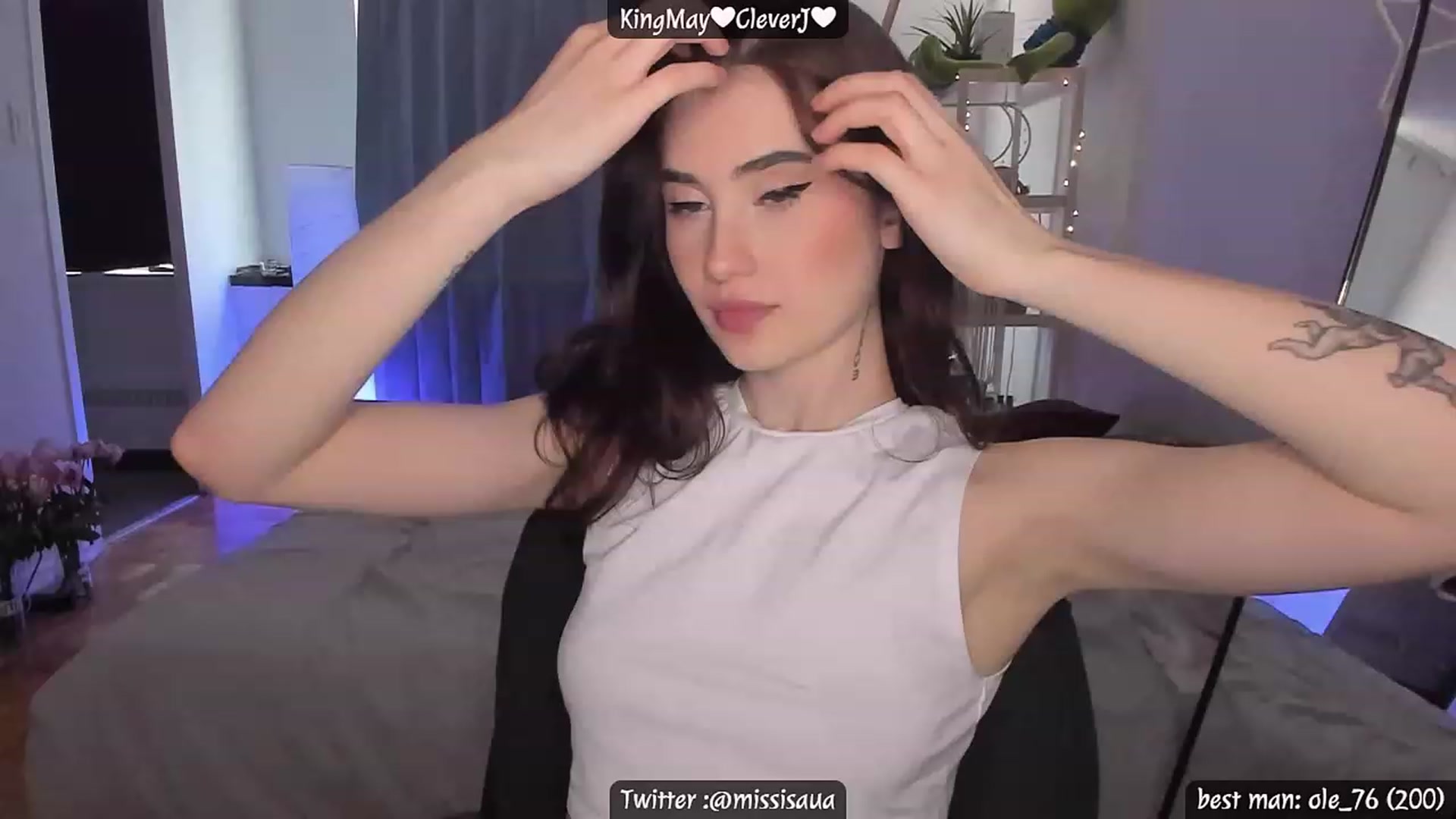 Gallery image thumbnail from Issa_7's myfreecams stream on, 05/12/2023, 22:33 image 1 of 20