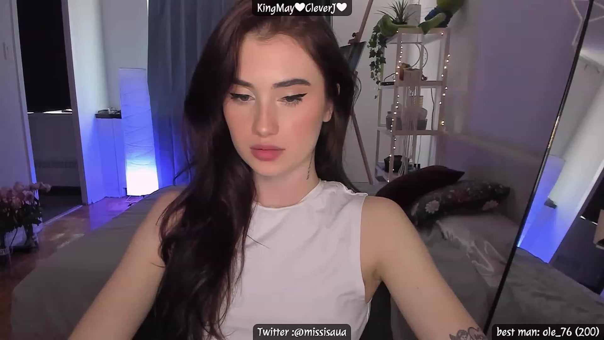 Gallery image thumbnail from Issa_7's myfreecams stream on, 05/12/2023, 22:33 image 2 of 20