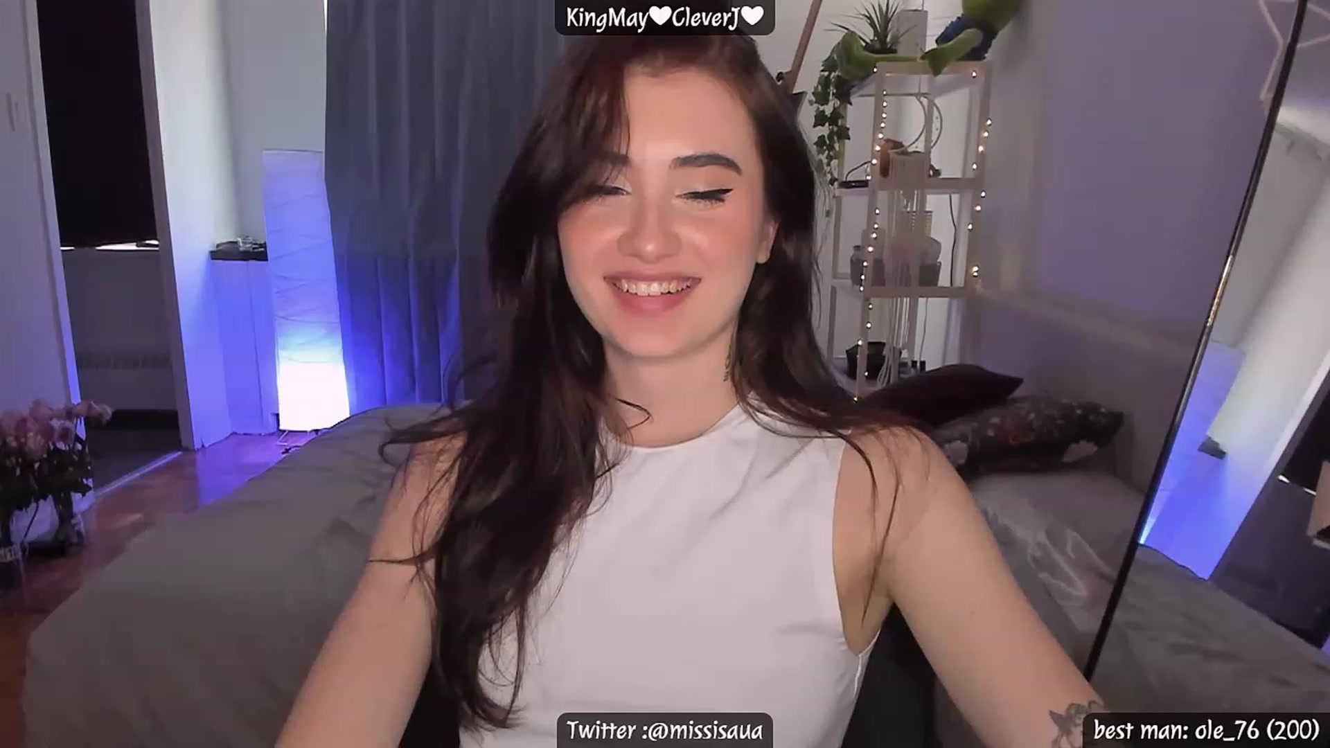 Gallery image thumbnail from Issa_7's myfreecams stream on, 05/12/2023, 22:33 image 5 of 20