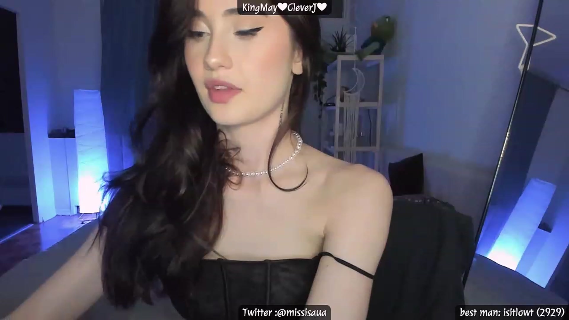 Gallery image thumbnail from Issa_7's myfreecams stream on, 05/13/2023, 05:31 image 6 of 20