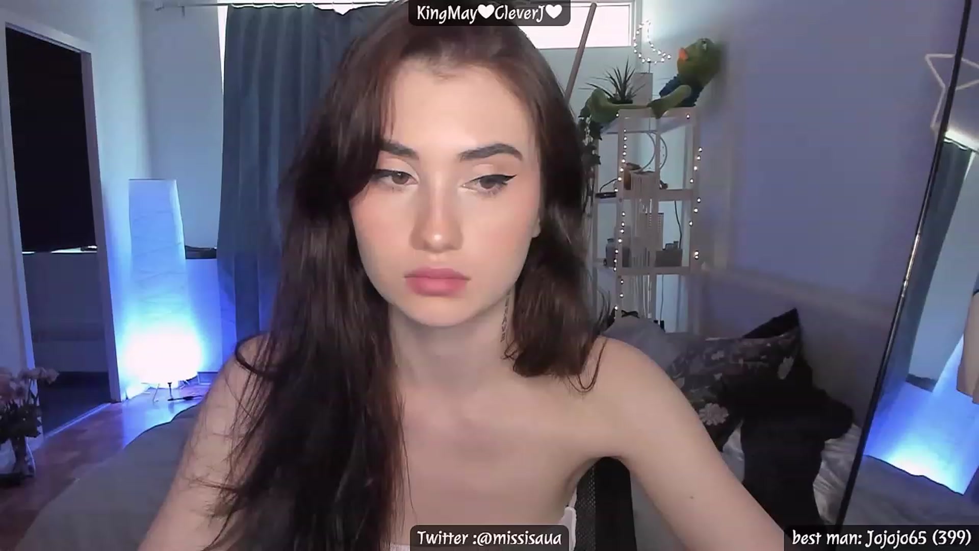 Gallery image thumbnail from Issa_7's myfreecams stream on, 05/13/2023, 23:32 image 12 of 20