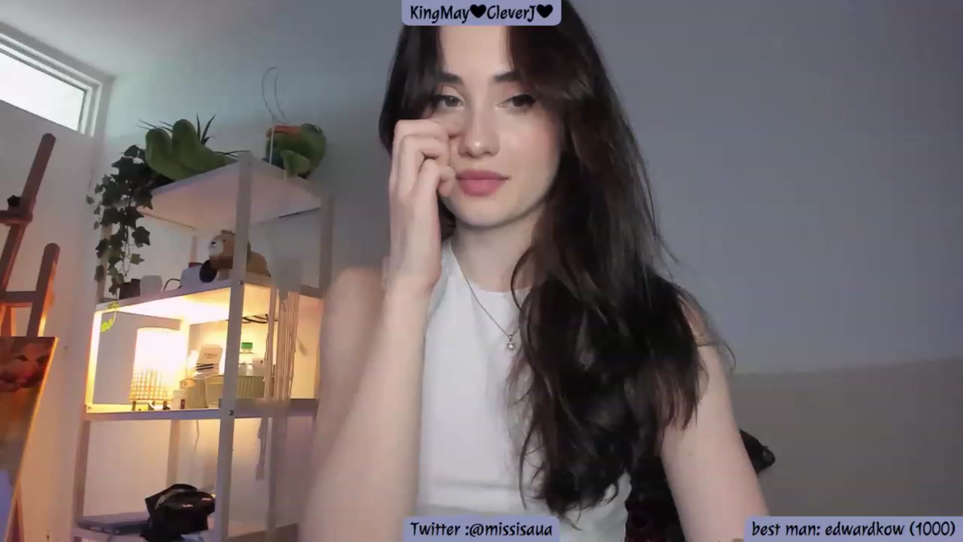 Gallery image thumbnail from Issa_7's myfreecams stream on, 05/19/2023, 21:54 image 13 of 20