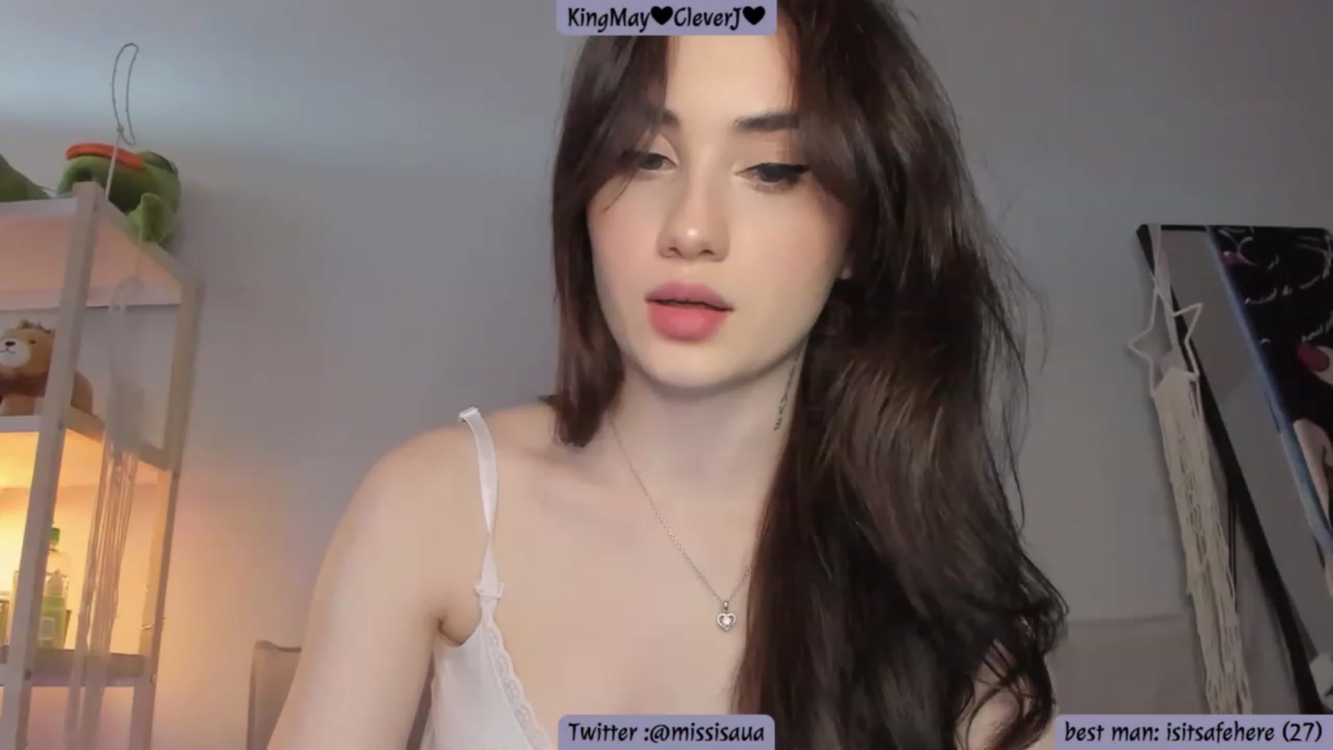 Gallery image thumbnail from Issa_7's myfreecams stream on, 05/20/2023, 22:16 image 4 of 20