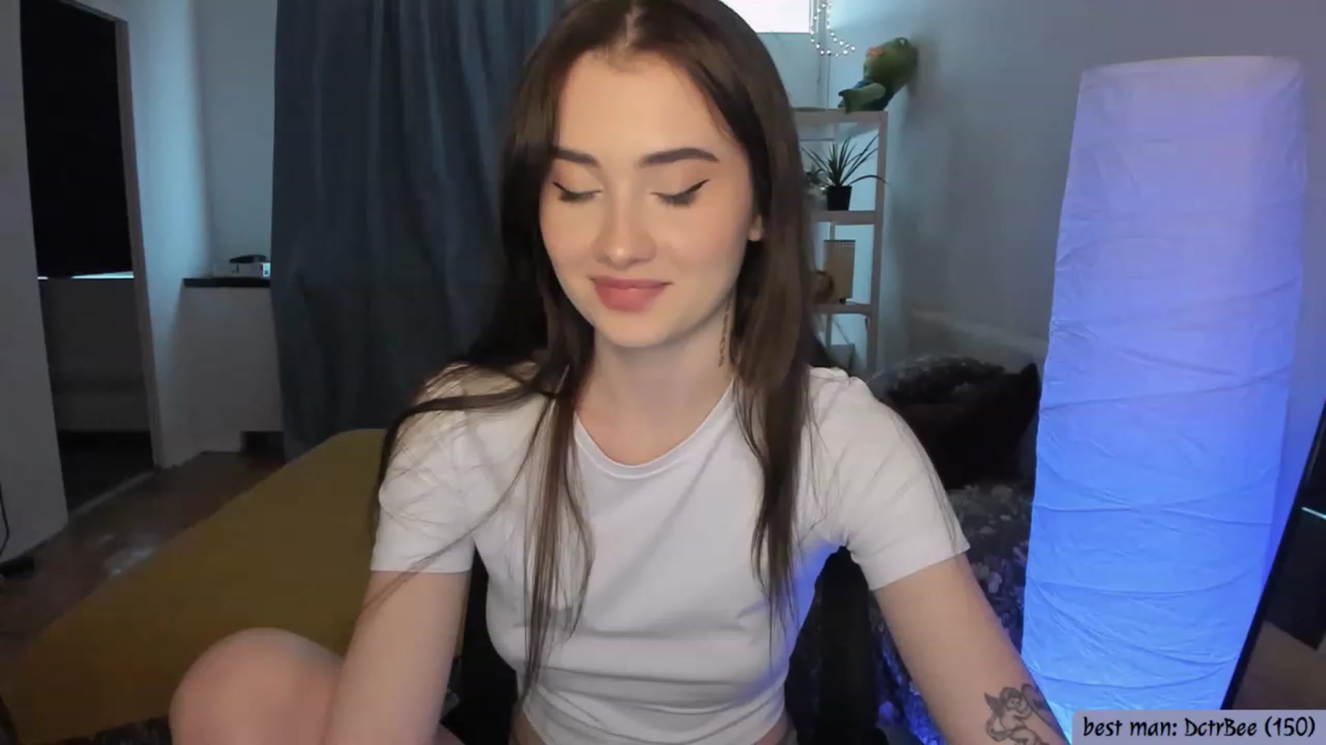 Gallery image thumbnail from Issa_7's myfreecams stream on, 05/28/2023, 24:02 image 4 of 20