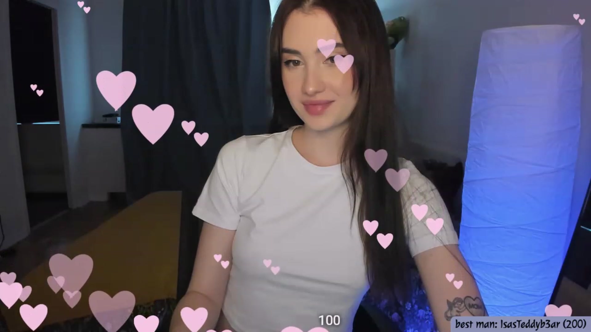 Gallery image thumbnail from Issa_7's myfreecams stream on, 05/28/2023, 24:02 image 8 of 20