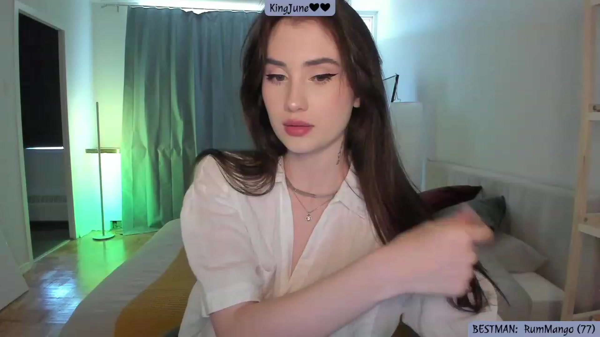 Gallery image thumbnail from Issa_7's myfreecams stream on, 06/04/2023, 24:12 image 4 of 20