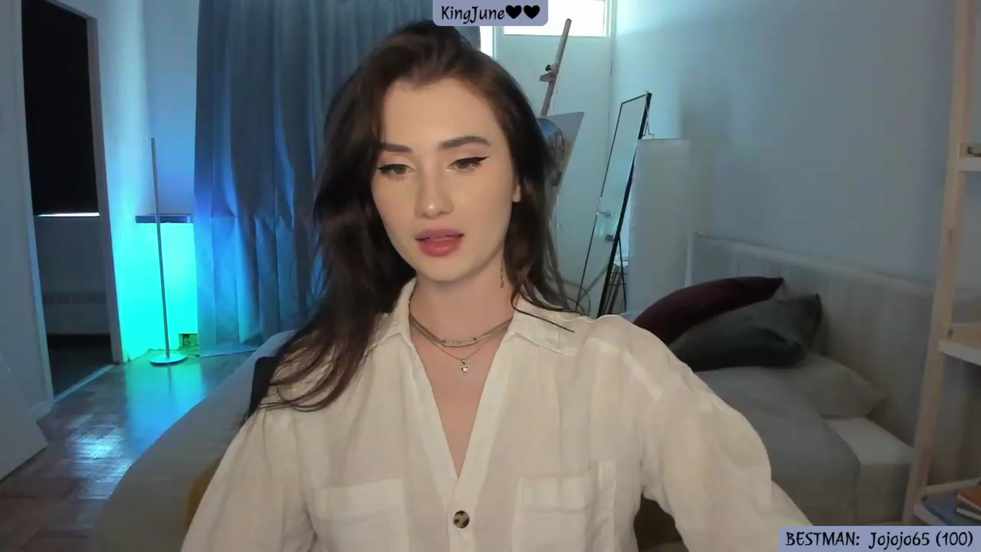 Gallery image thumbnail from Issa_7's myfreecams stream on, 06/04/2023, 24:12 image 7 of 20