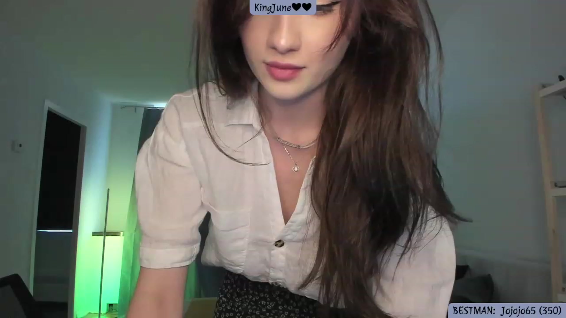 Gallery image thumbnail from Issa_7's myfreecams stream on, 06/04/2023, 24:12 image 9 of 20