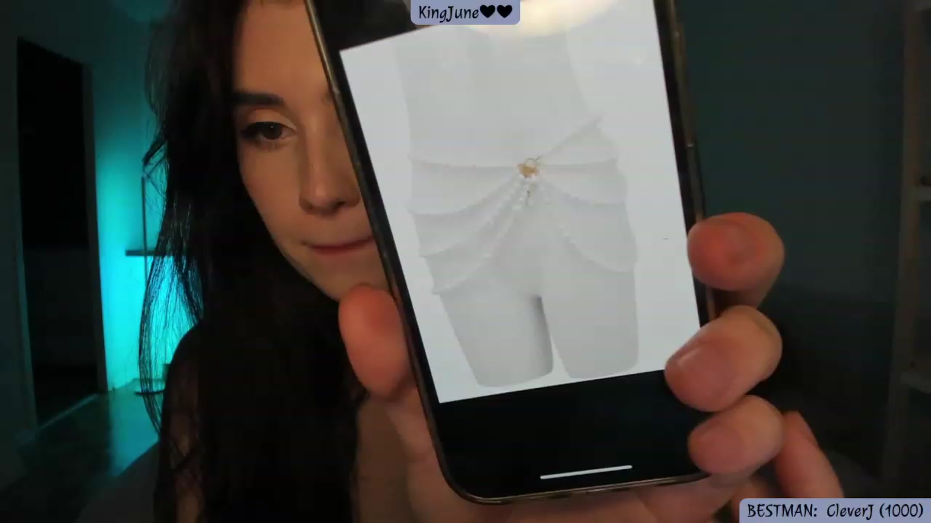 Gallery image thumbnail from Issa_7's myfreecams stream on, 06/04/2023, 03:20 image 14 of 20