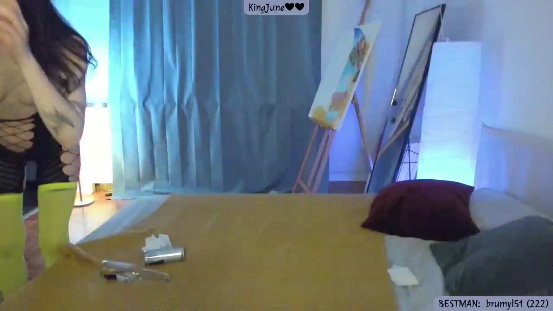 Gallery image thumbnail from Issa_7's myfreecams stream on, 06/04/2023, 09:38 image 11 of 20
