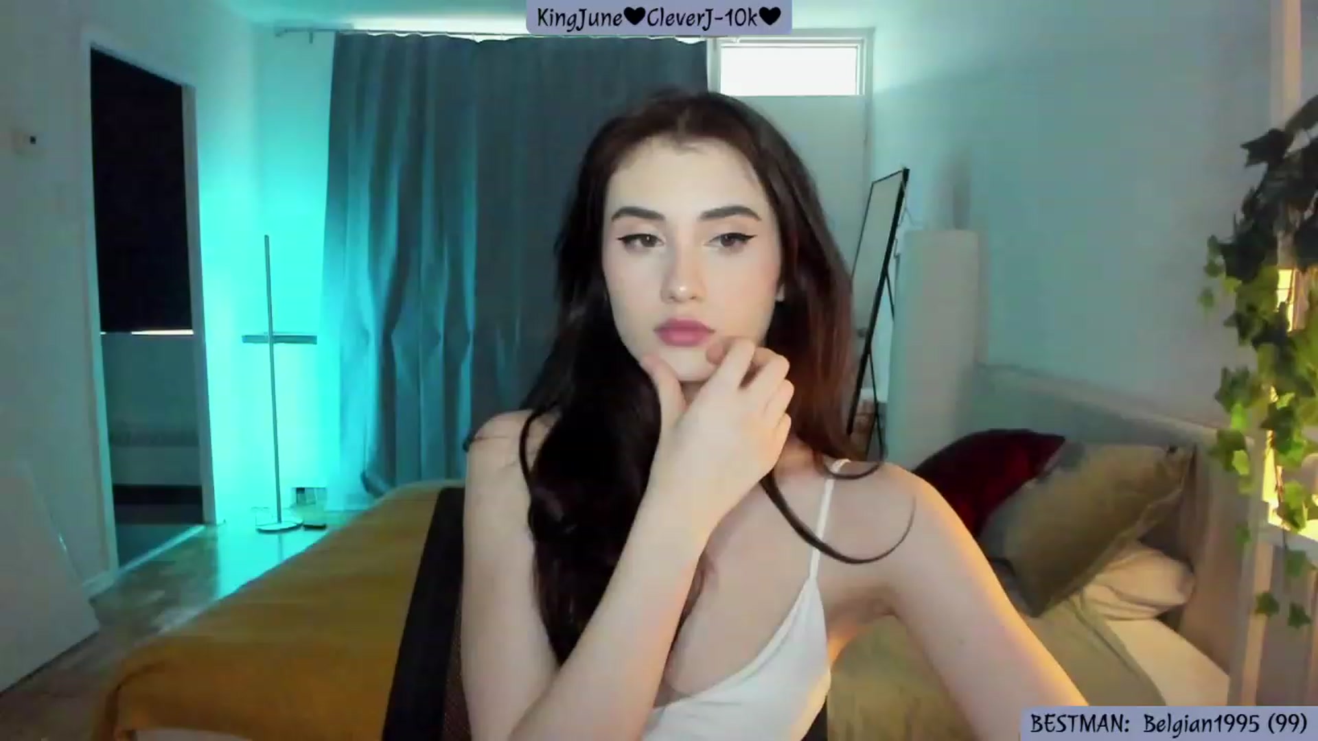 Gallery image thumbnail from Issa_7's myfreecams stream on, 06/05/2023, 23:54 image 12 of 20
