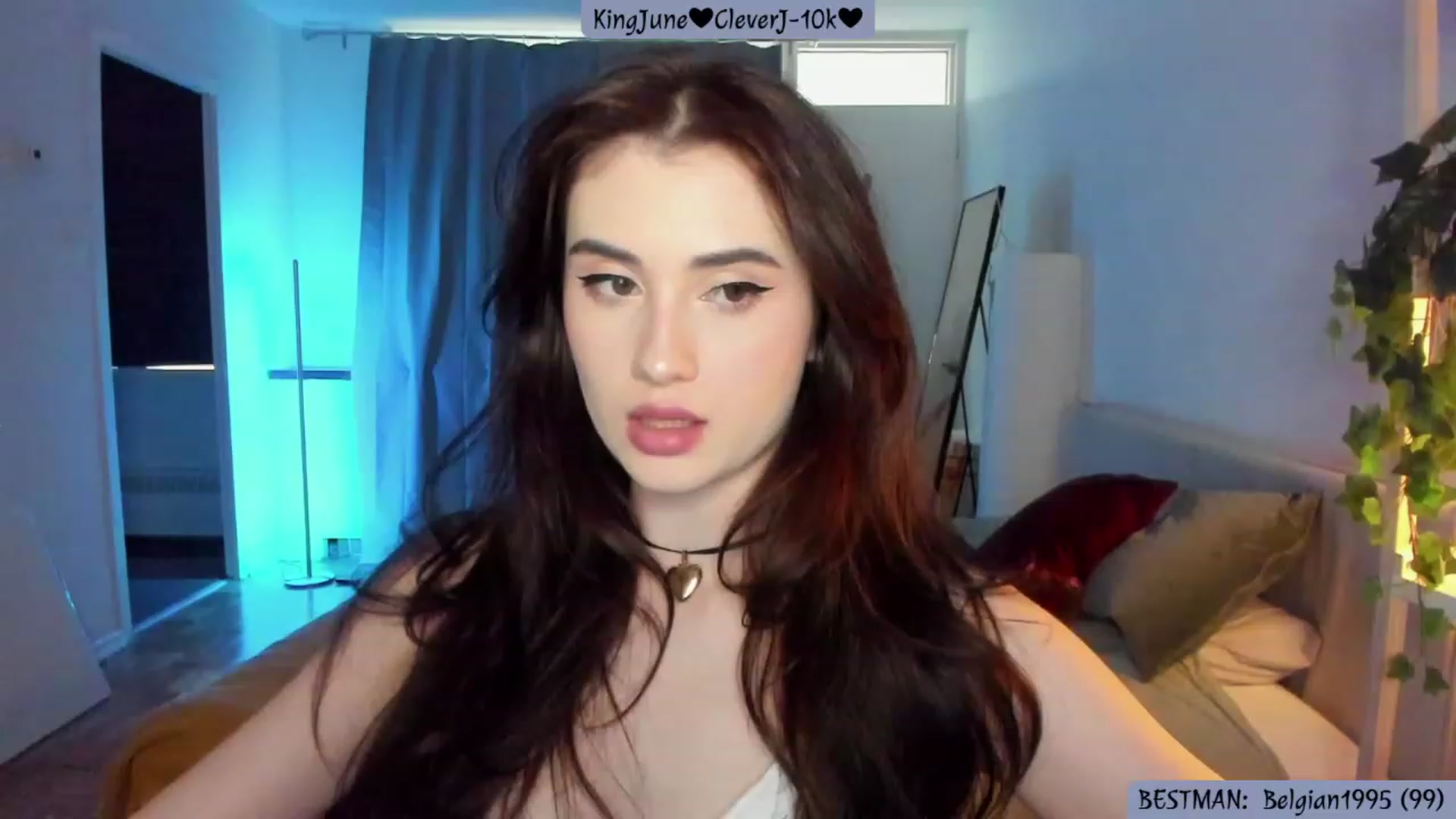 Gallery image thumbnail from Issa_7's myfreecams stream on, 06/05/2023, 23:54 image 18 of 20