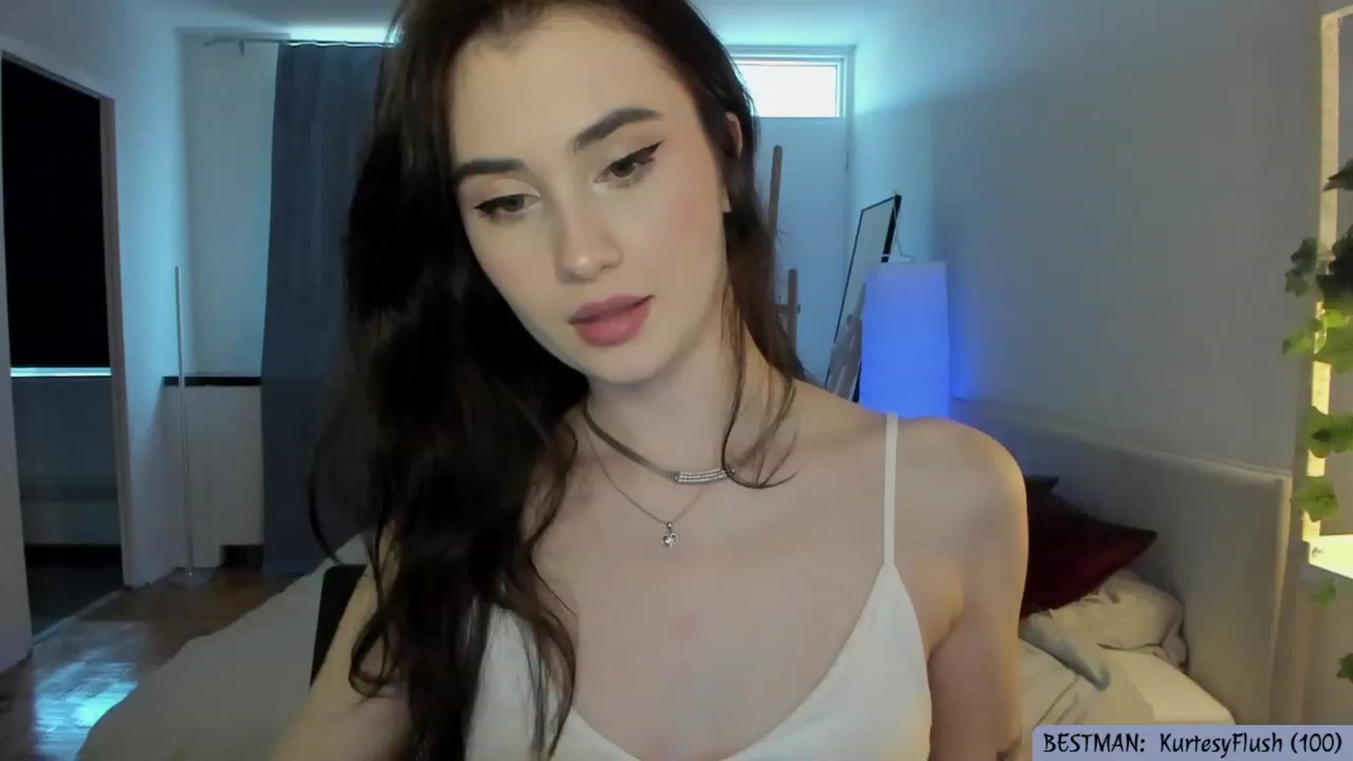 Gallery image thumbnail from Issa_7's myfreecams stream on, 06/16/2023, 23:13 image 7 of 20