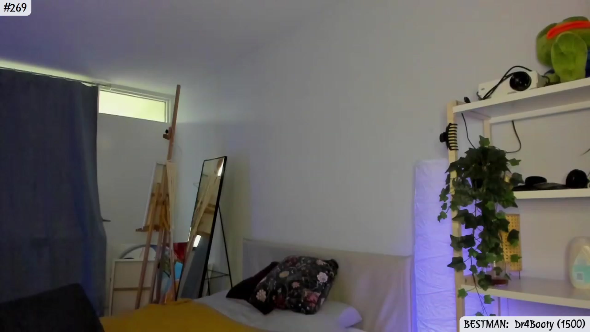 Gallery image thumbnail from Issa_7's myfreecams stream on, 07/02/2023, 24:09 image 9 of 20
