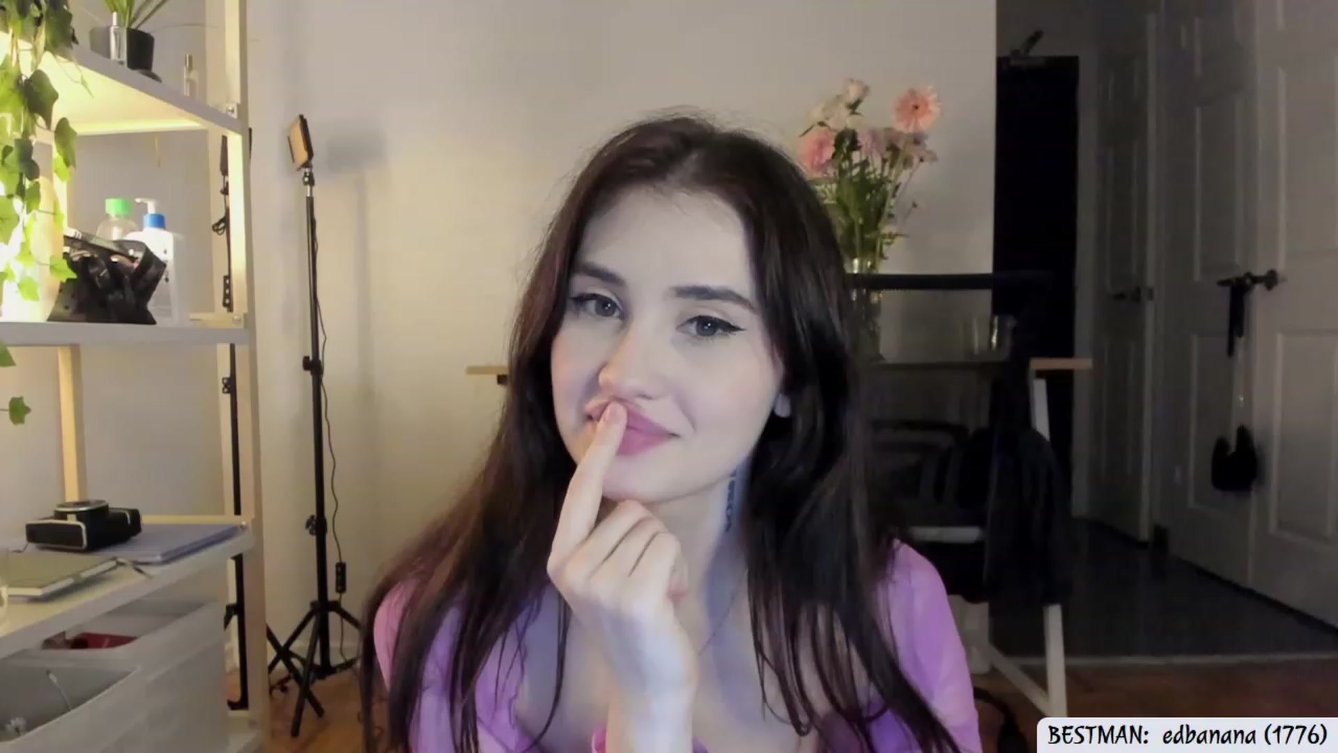 Gallery image thumbnail from Issa_7's myfreecams stream on, 07/08/2023, 02:01 image 12 of 20