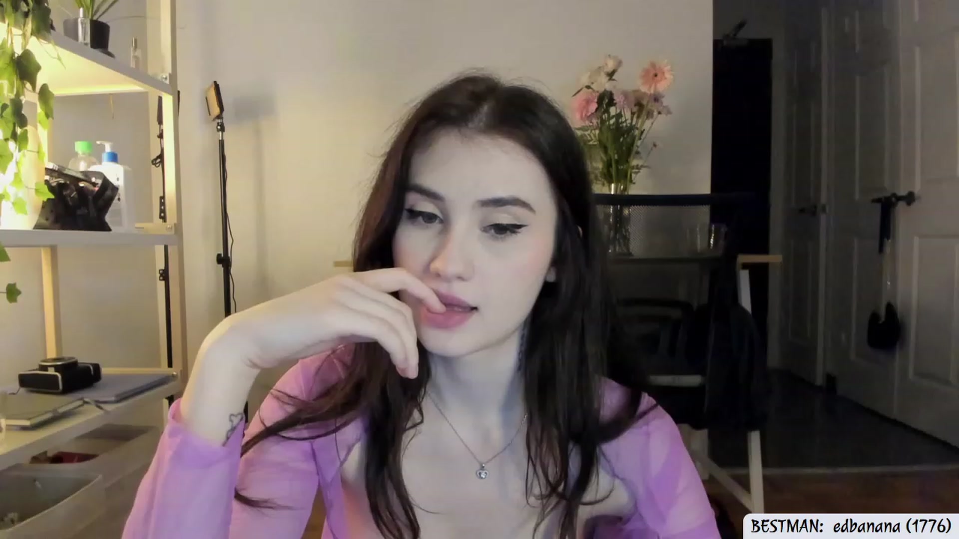 Gallery image thumbnail from Issa_7's myfreecams stream on, 07/08/2023, 02:01 image 13 of 20