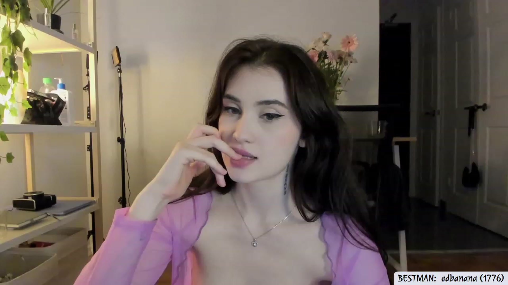 Gallery image thumbnail from Issa_7's myfreecams stream on, 07/08/2023, 02:01 image 9 of 20
