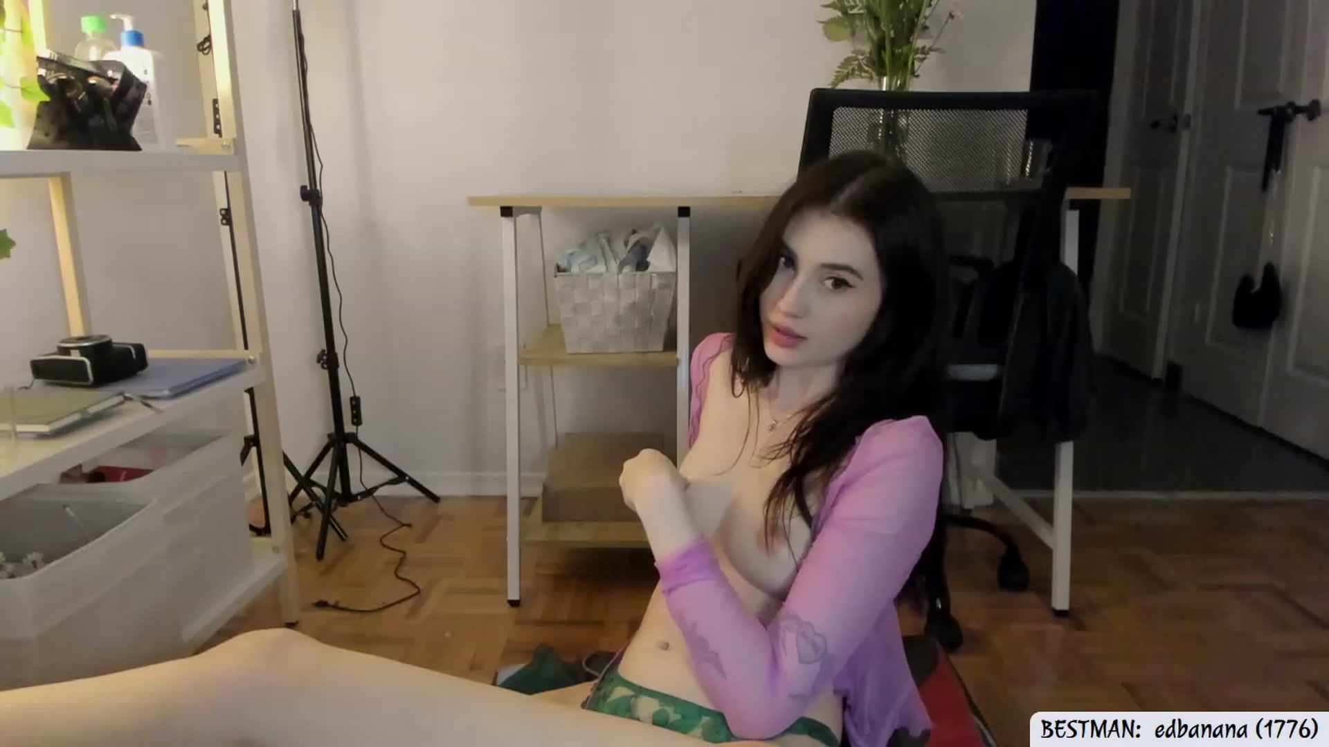 Gallery image thumbnail from Issa_7's myfreecams stream on, 07/08/2023, 02:01 image 7 of 20