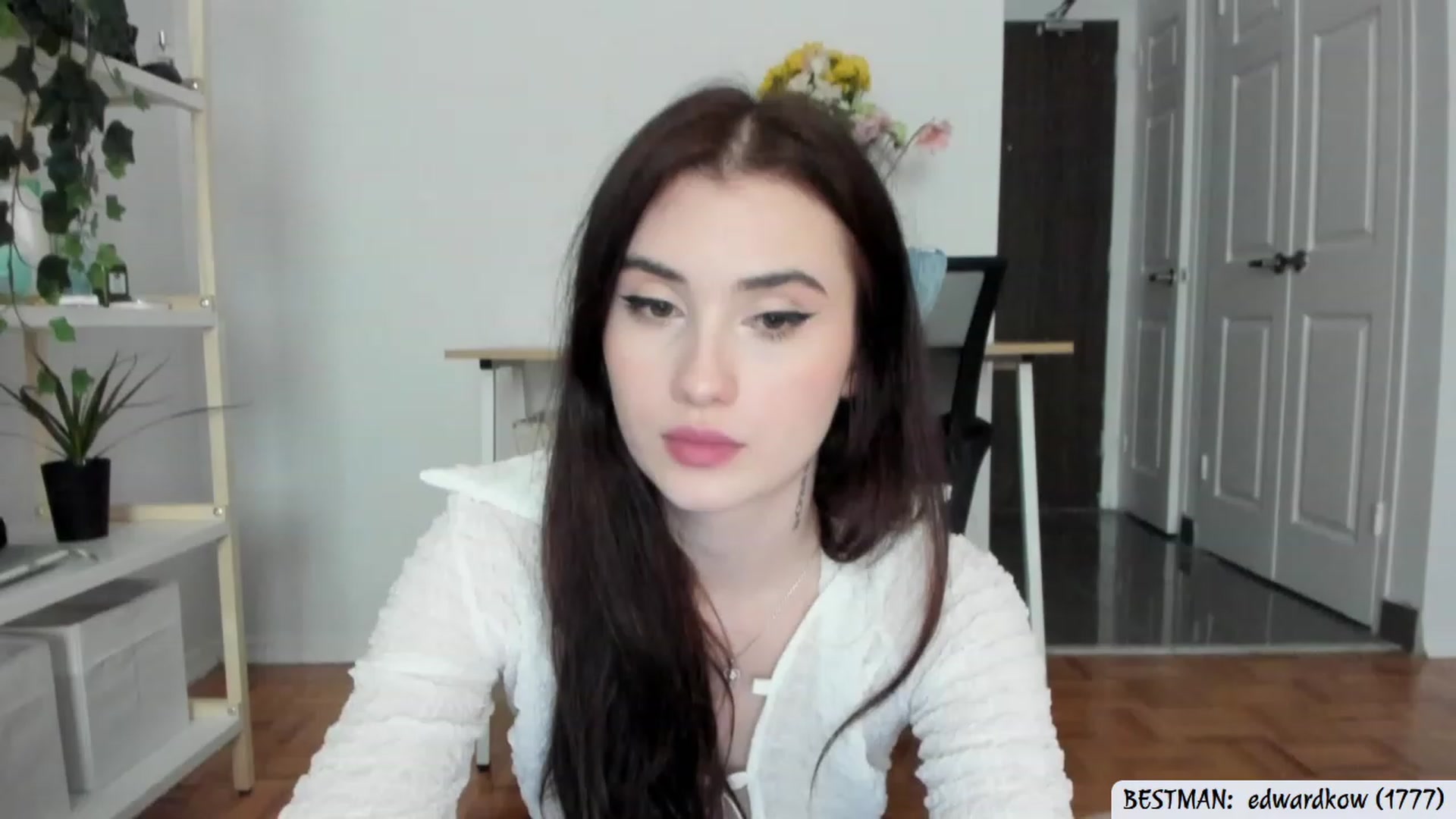 Gallery image thumbnail from Issa_7's myfreecams stream on, 07/11/2023, 21:41 image 15 of 20