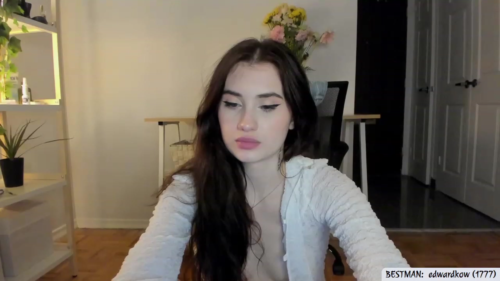 Gallery image thumbnail from Issa_7's myfreecams stream on, 07/12/2023, 01:10 image 19 of 20