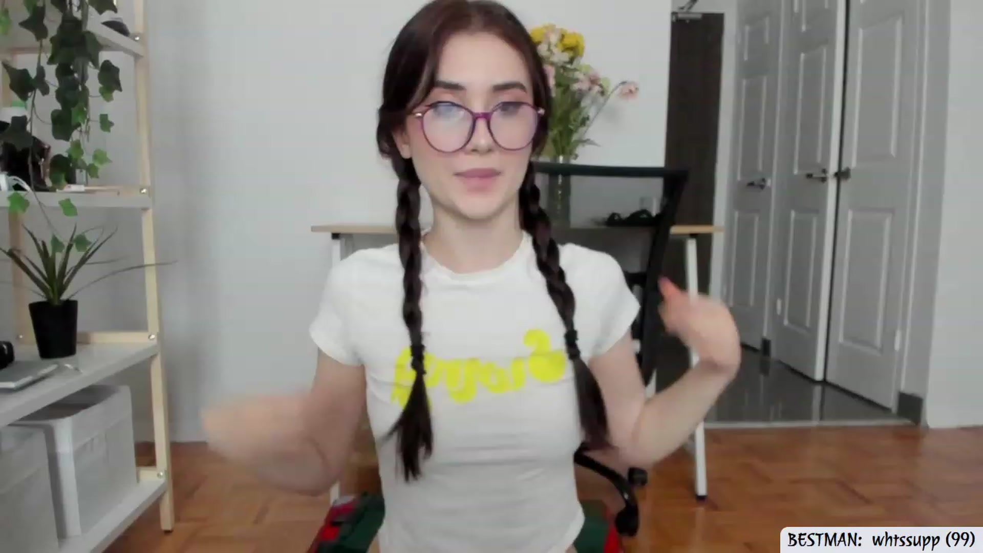 Gallery image thumbnail from Issa_7's myfreecams stream on, 07/12/2023, 21:37 image 1 of 20