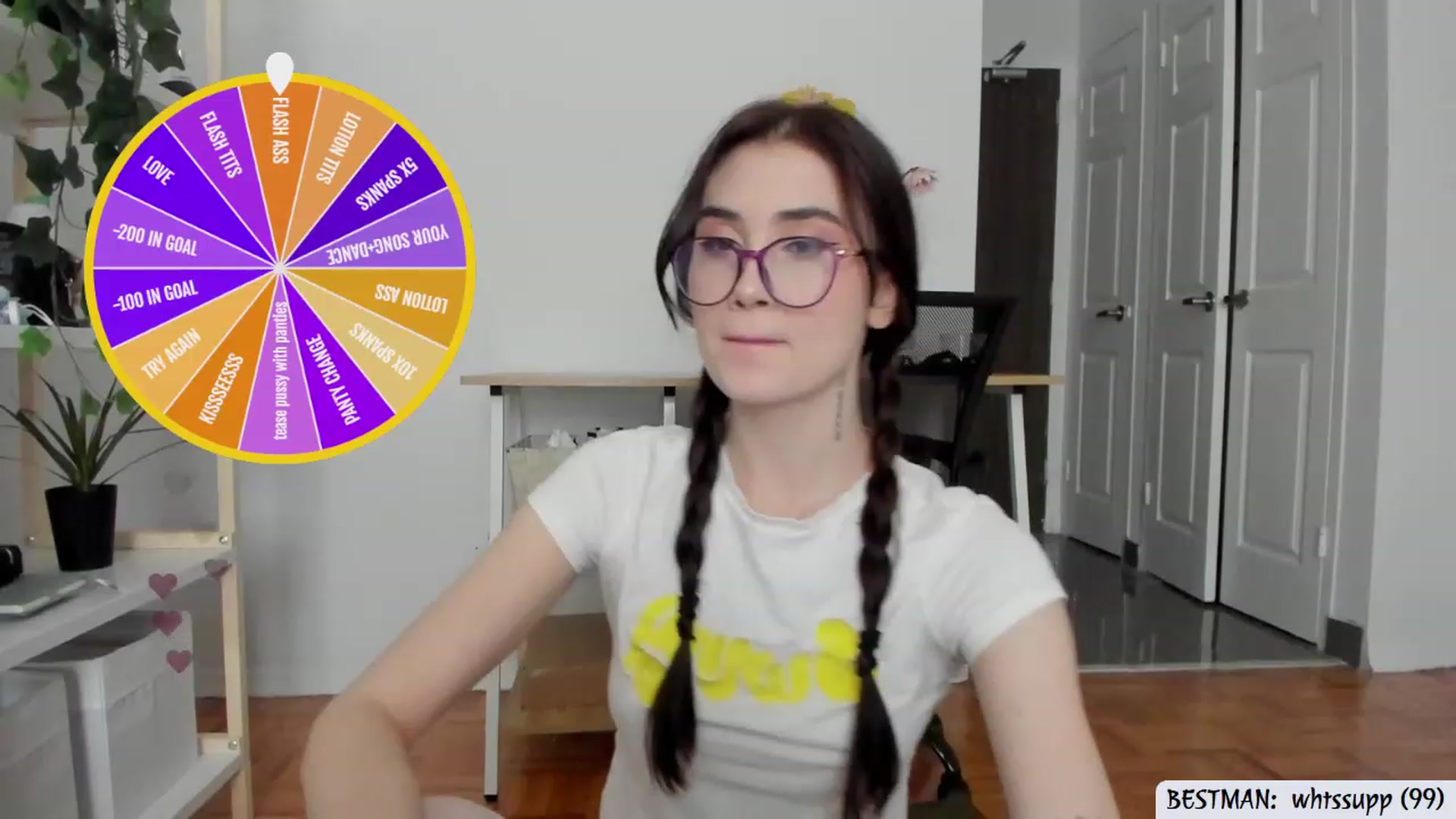 Gallery image thumbnail from Issa_7's myfreecams stream on, 07/12/2023, 21:37 image 2 of 20