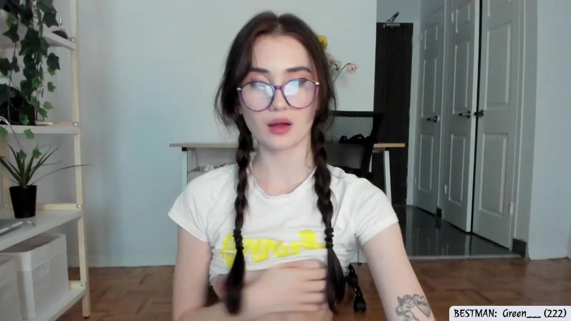 Gallery image thumbnail from Issa_7's myfreecams stream on, 07/12/2023, 23:51 image 20 of 20