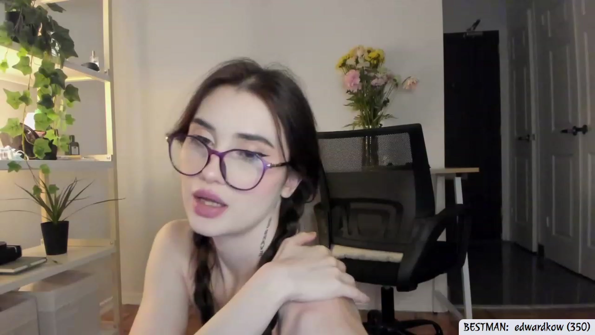 Gallery image thumbnail from Issa_7's myfreecams stream on, 07/13/2023, 01:55 image 8 of 20