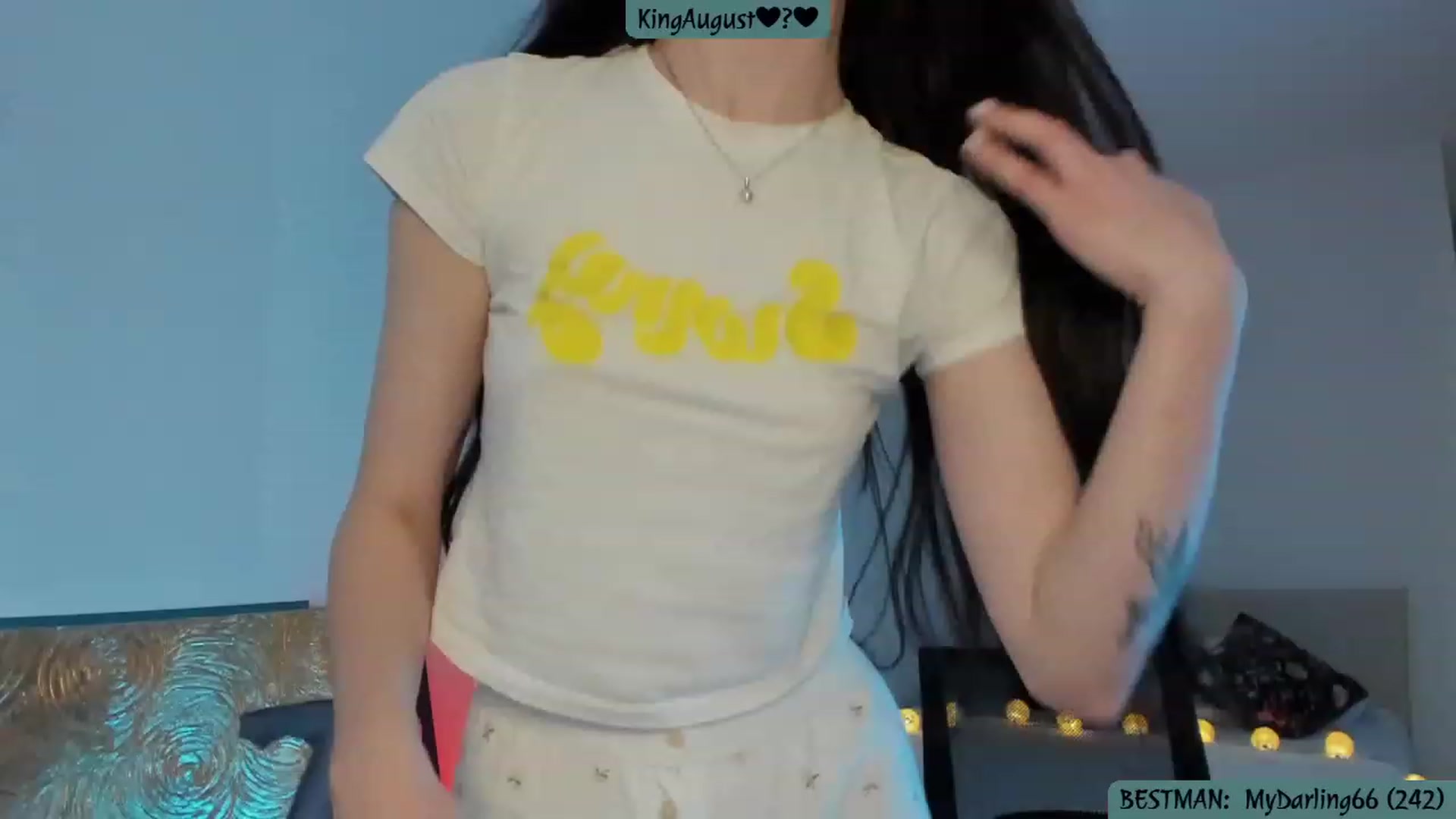 Gallery image thumbnail from Issa_7's myfreecams stream on, 08/04/2023, 23:17 image 6 of 20
